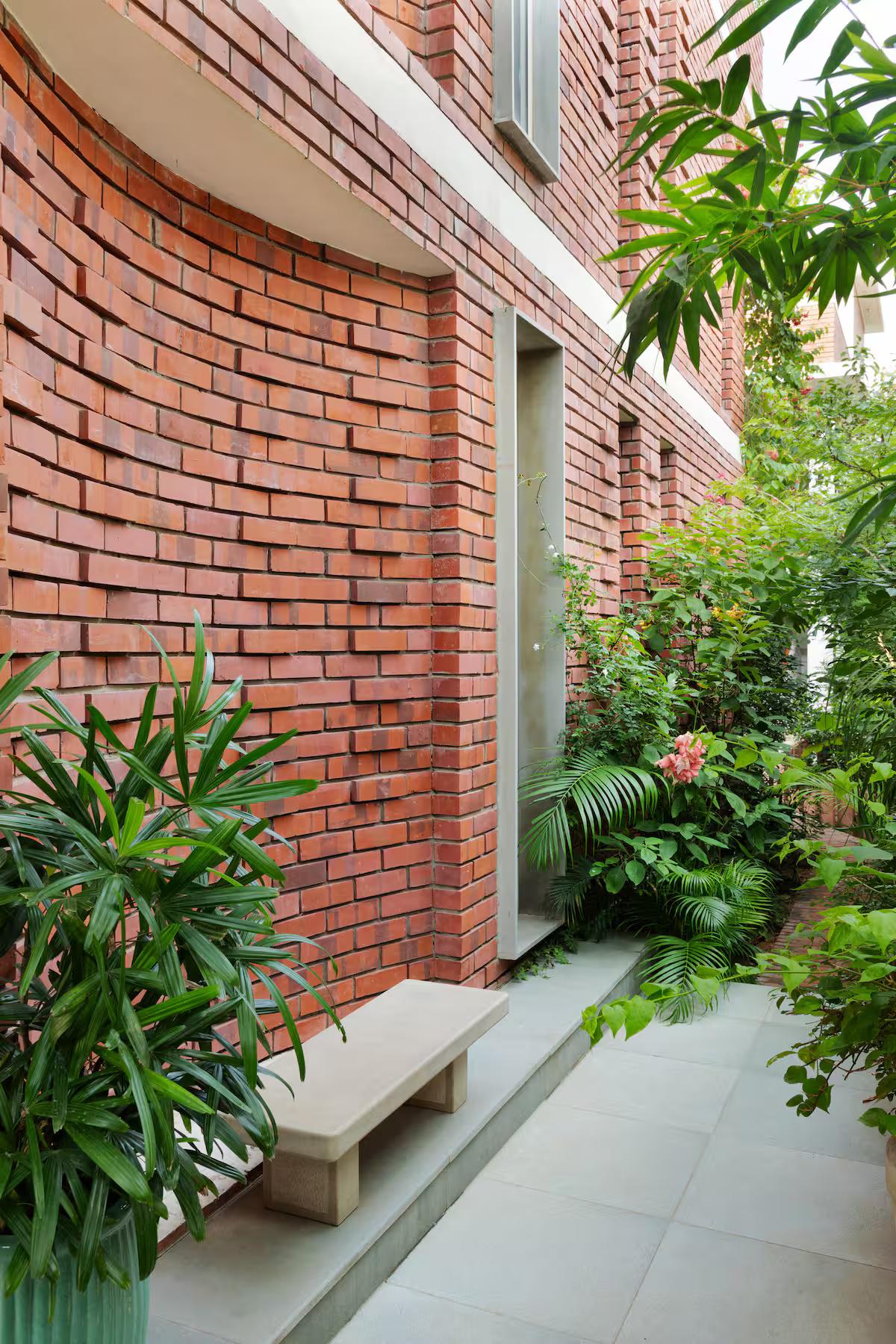 Lovely garden view private bedroom- Saur homestay x Solis Nature