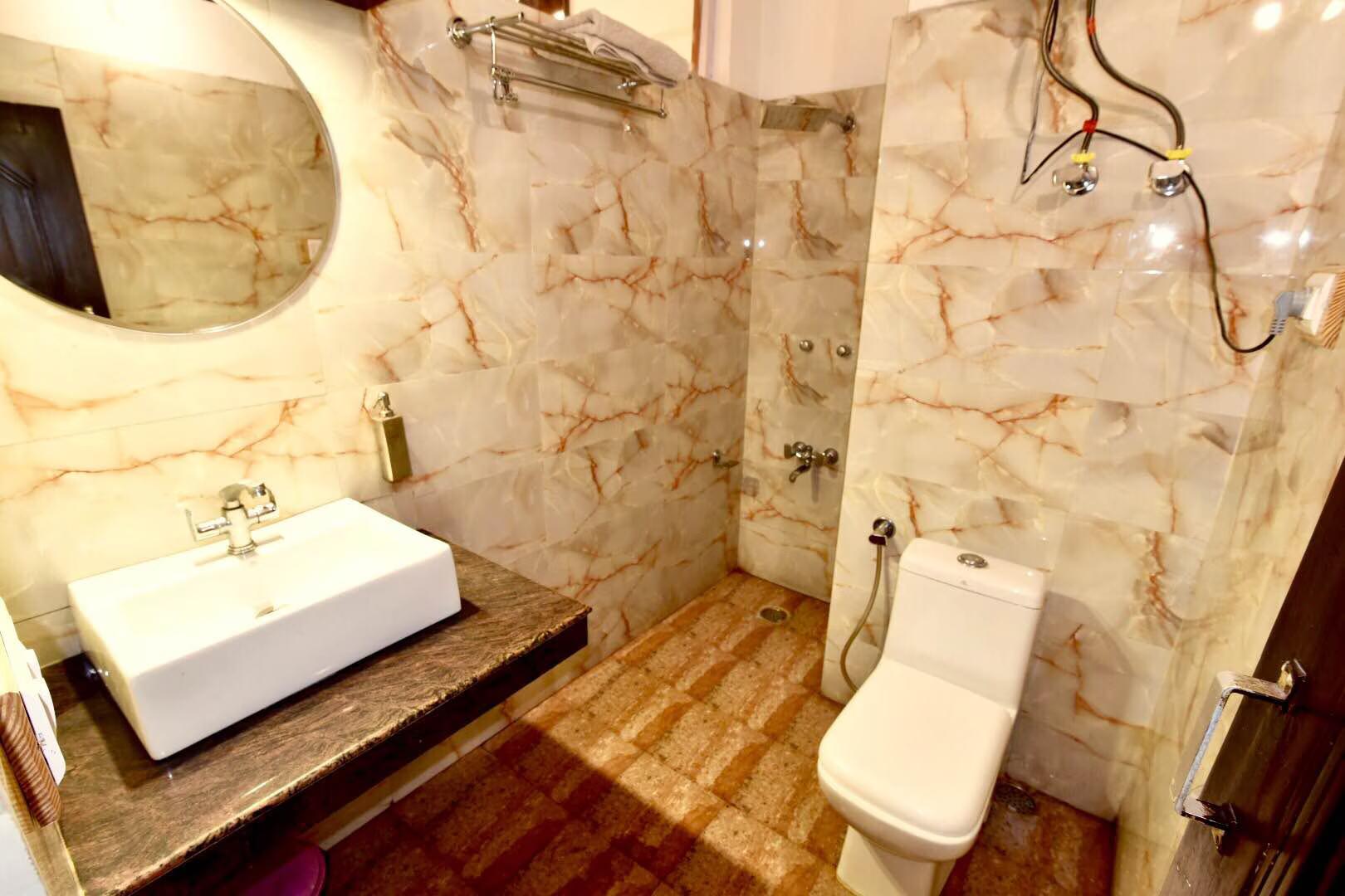 DLS Hotel Devlok x Solis Nature