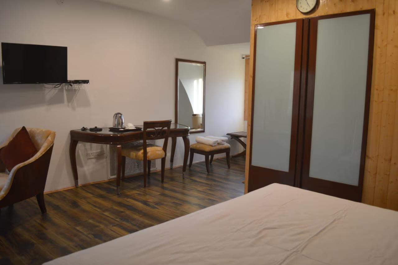 Heavot Caves Resort x Solis Nature