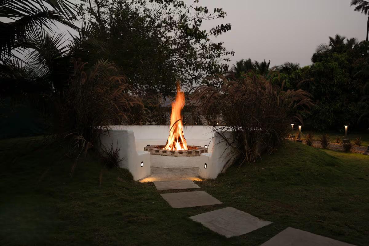 6bhk Villa Besides Beach Alibagh x Solis Nature