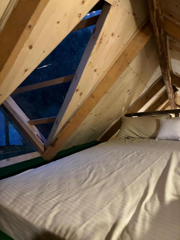 Jankis Commune Manali’s 1st Earthbag mud home x Solis Nature