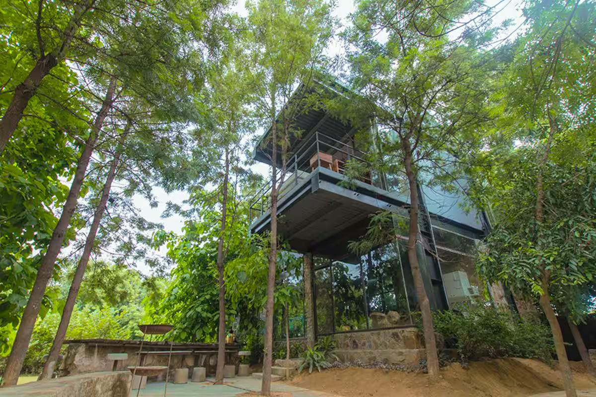 IvyBridge - Pool, Jacuzzi , Gym, Nature (NCR) x Solis Nature