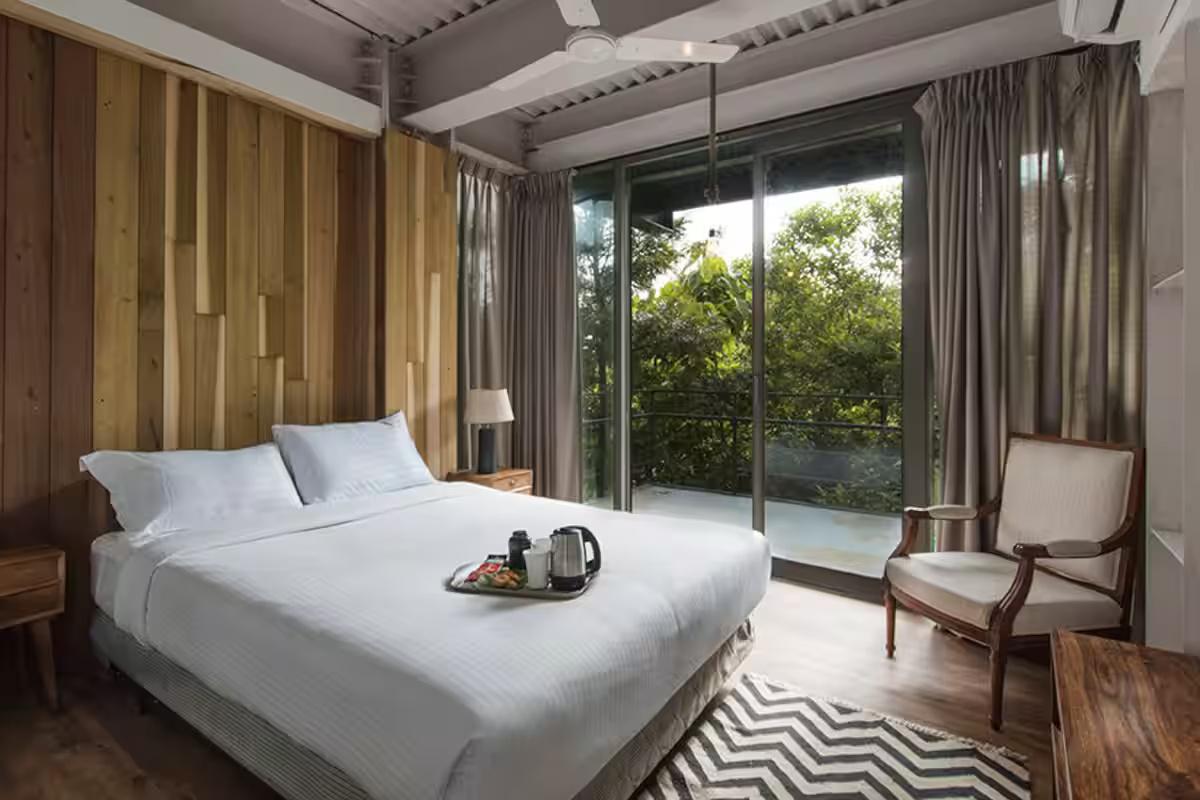 IvyBridge - Pool, Jacuzzi , Gym, Nature (NCR) x Solis Nature