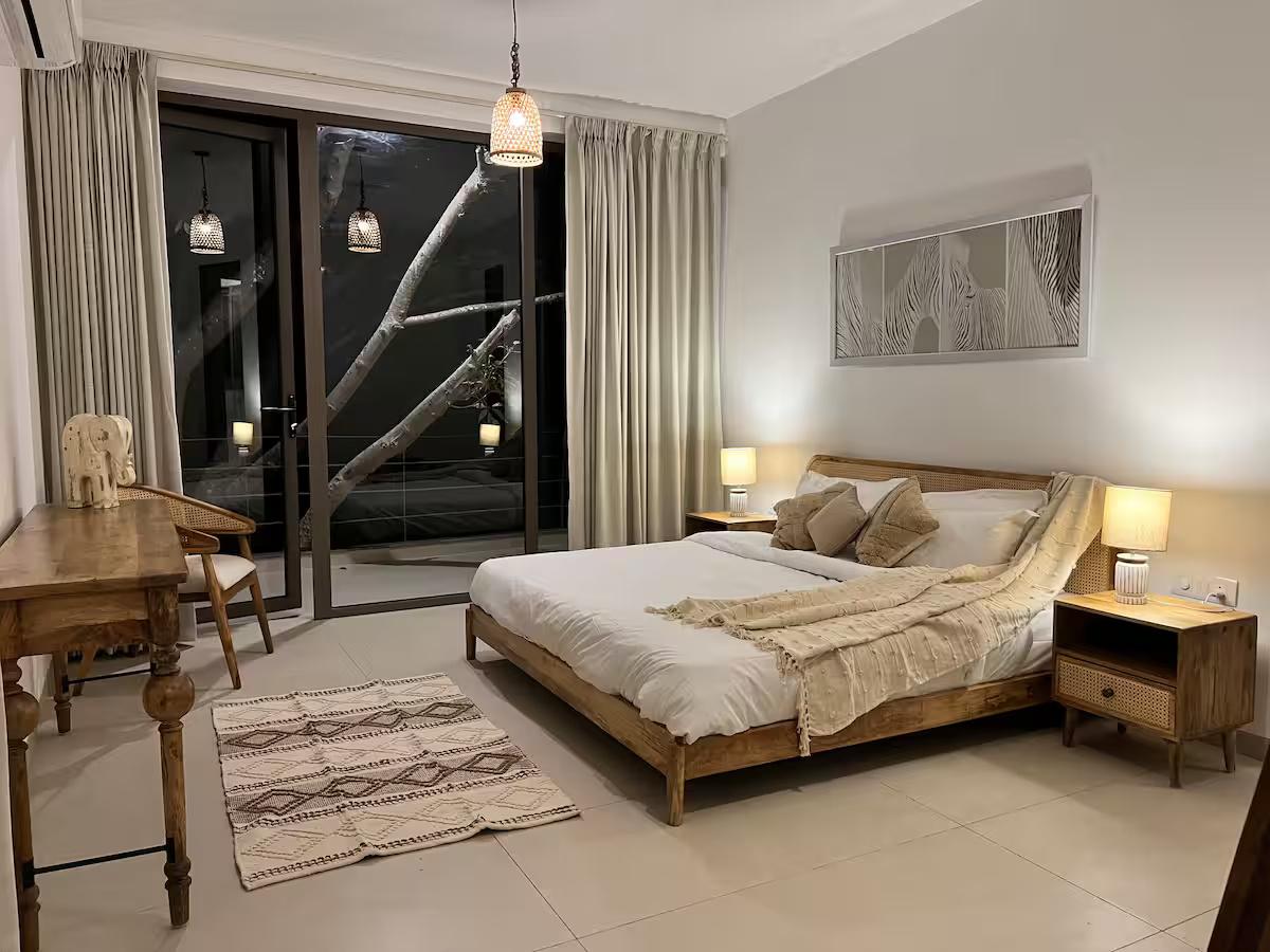 IvyBridge - Pool, Jacuzzi , Gym, Nature (NCR) x Solis Nature