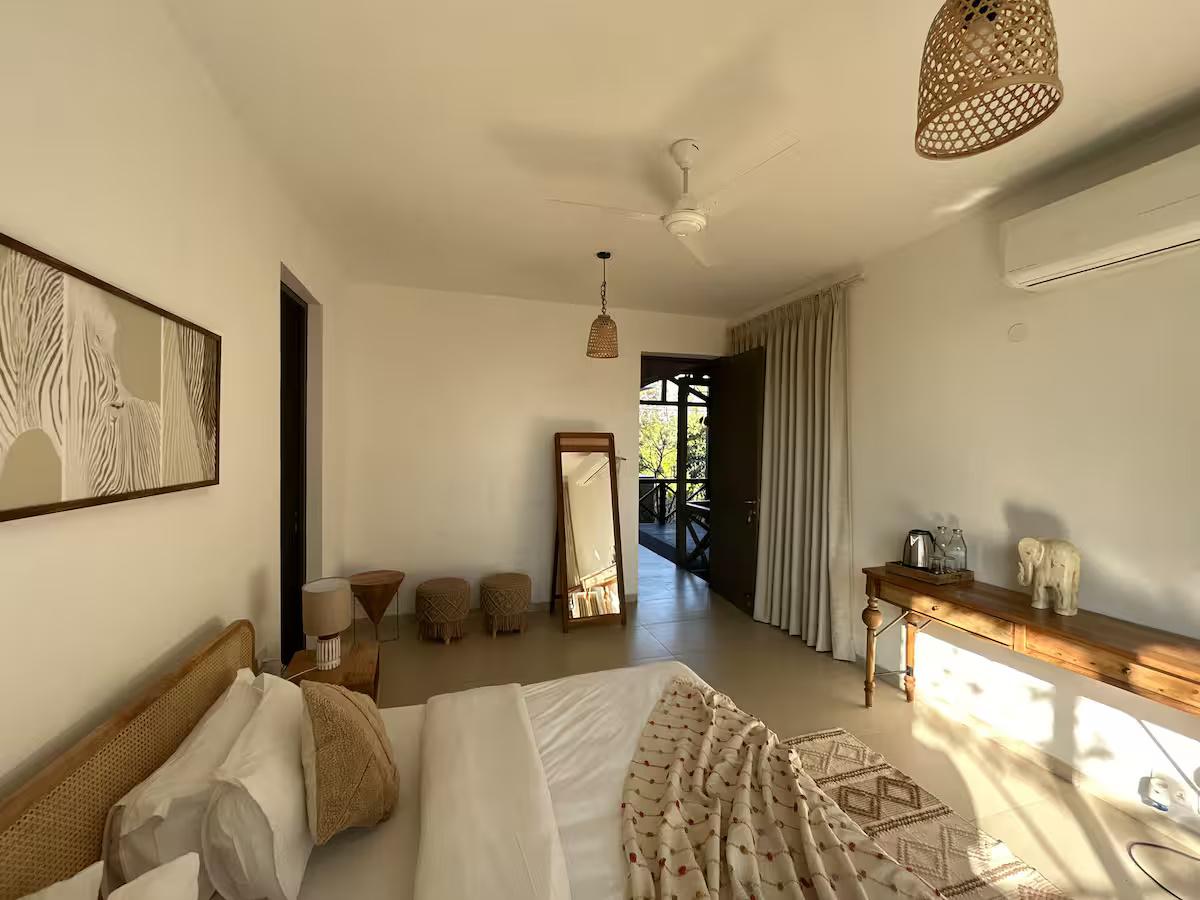 IvyBridge - Pool, Jacuzzi , Gym, Nature (NCR) x Solis Nature