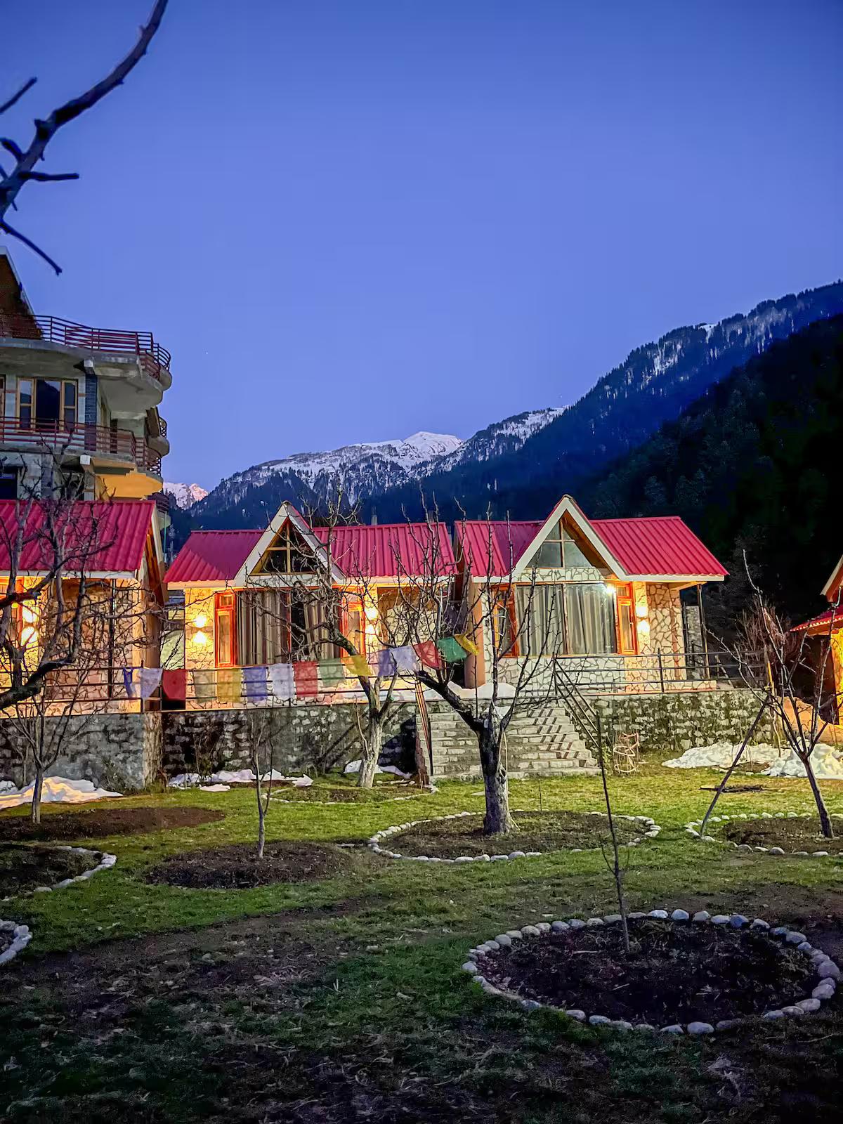 Kahaani | Luxury Wooden Chalet1 in Manali x Solis Nature