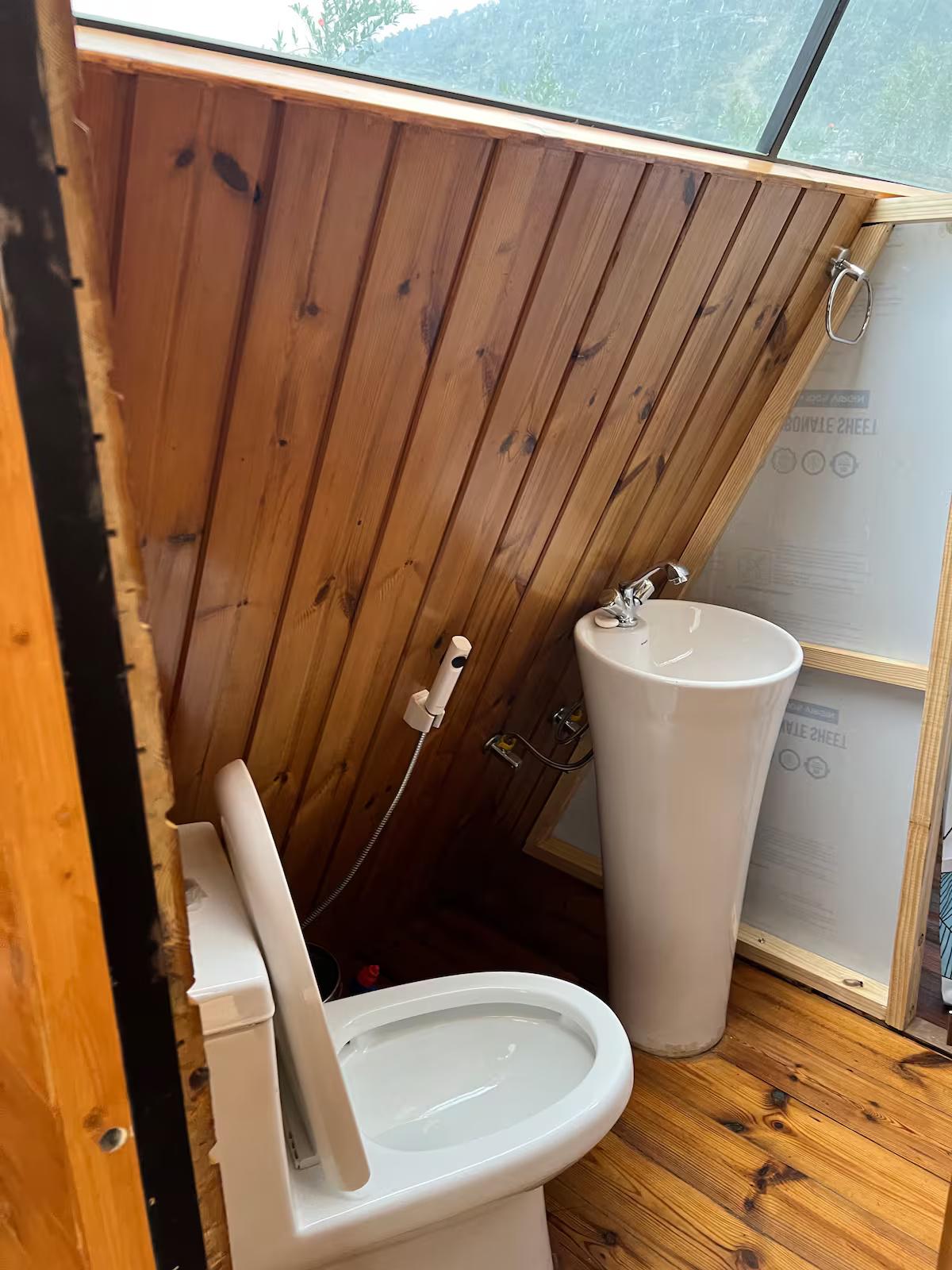 Private Luxury Cabin | The CubeA by INUKSUKH x Solis Nature