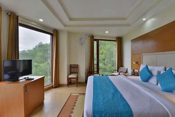 DLS Hotels The Rock Castle x Solis Nature