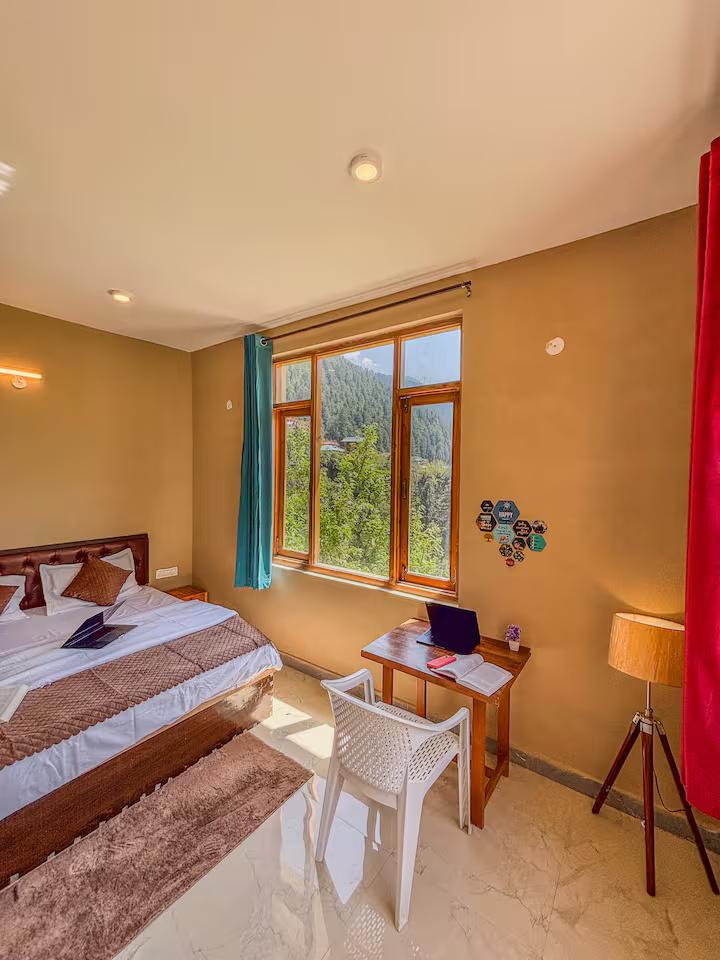 Jagatsukh Luxury Wooden Chalet 2 in Manali x Solis Nature