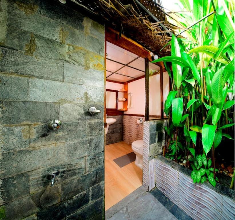 Riverdale Homestay Kumarakom by LexStays x Solis Nature