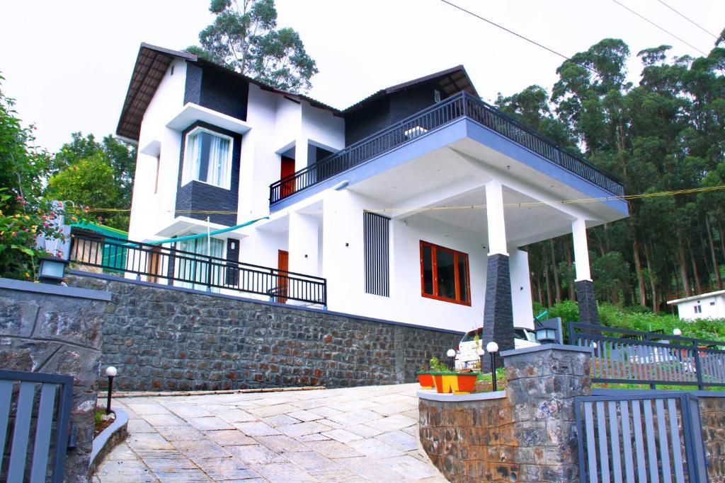 Airy Homestay Ooty by Lexstays x Solis Nature