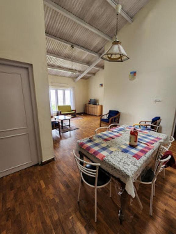 Dew Drops Cottage Coonoor By Lexstays x Solis Nature