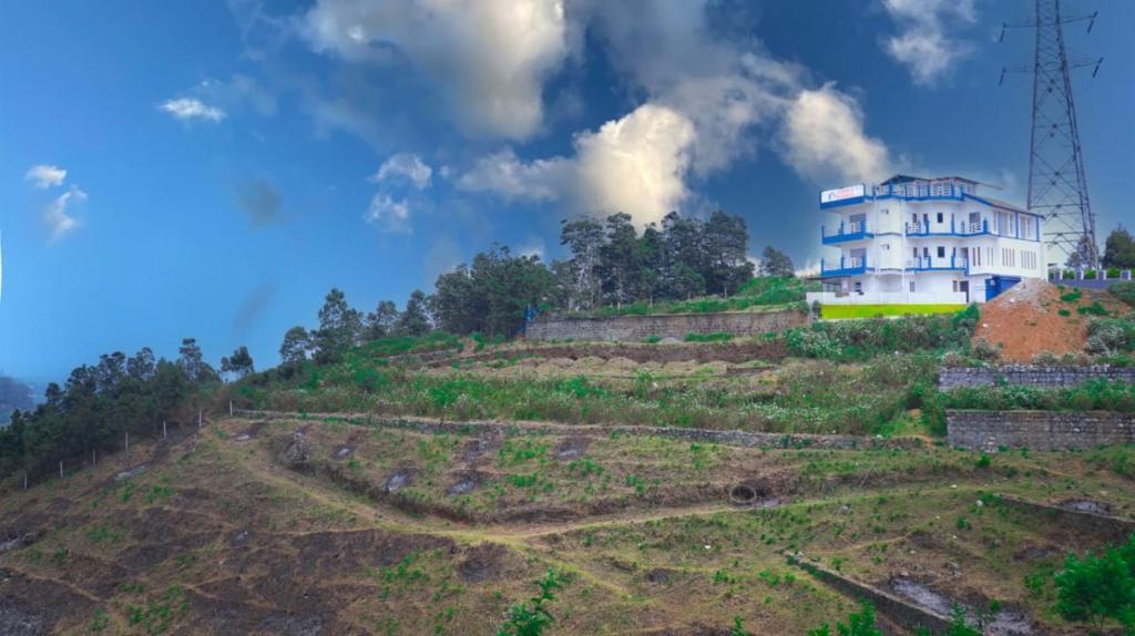 Cloud Nine Kothagiri By Lexstays x Solis Nature