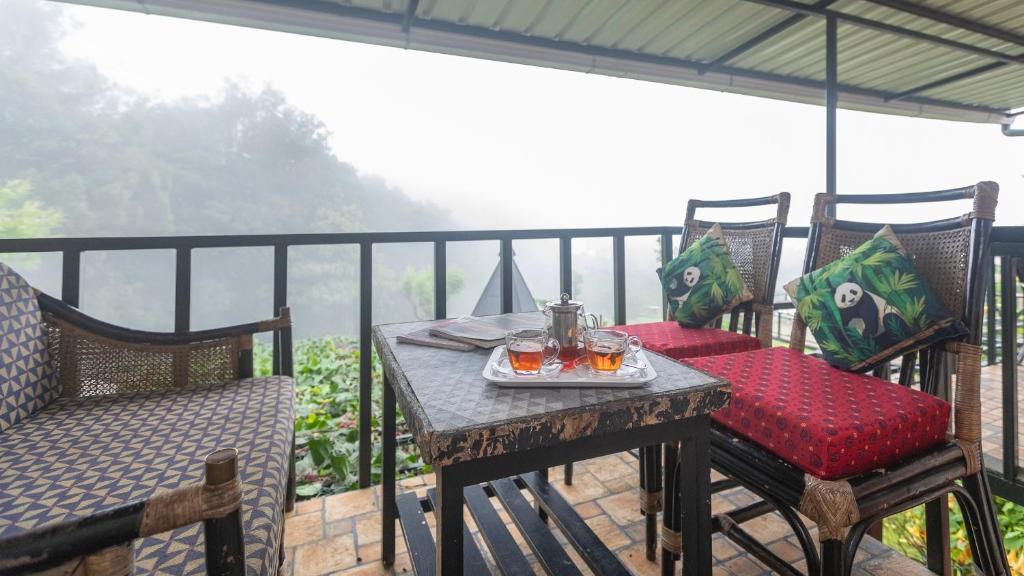 De Rock Jungle Living Resort - Valley View Room x Solis Nature