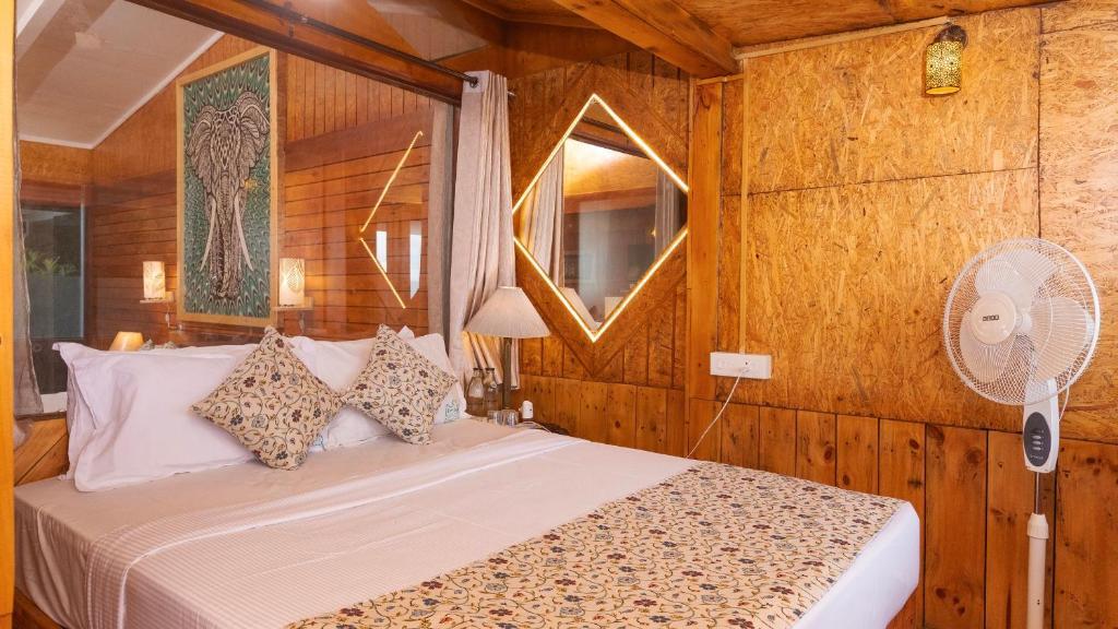 Rain Forest Premium double room Room -   by De Rock Ju x Solis Nature