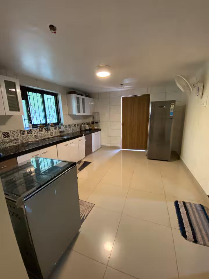 Papa’s house 5bhk 1.5km from the beach by CQ x Solis Nature