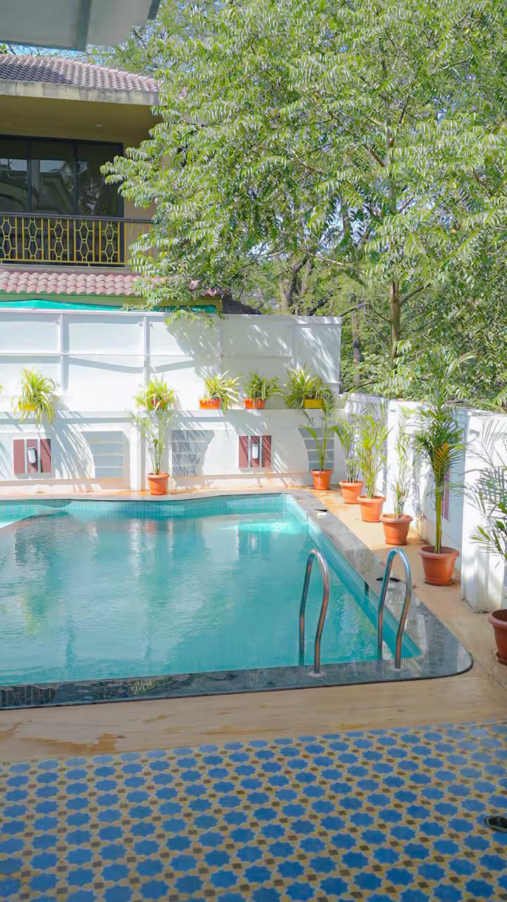 White House w/Private Pool 1.5kms to the beach x Solis Nature