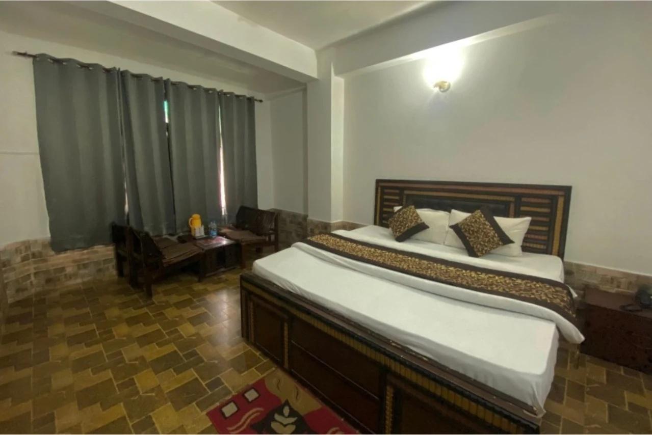 DLS SNOW RETREAT, DHARAMSHALA x Solis Nature