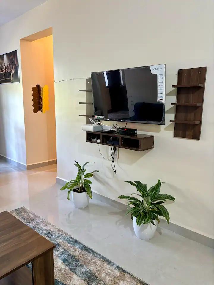 Uptown Escape by Comfort Quarters x Solis Nature