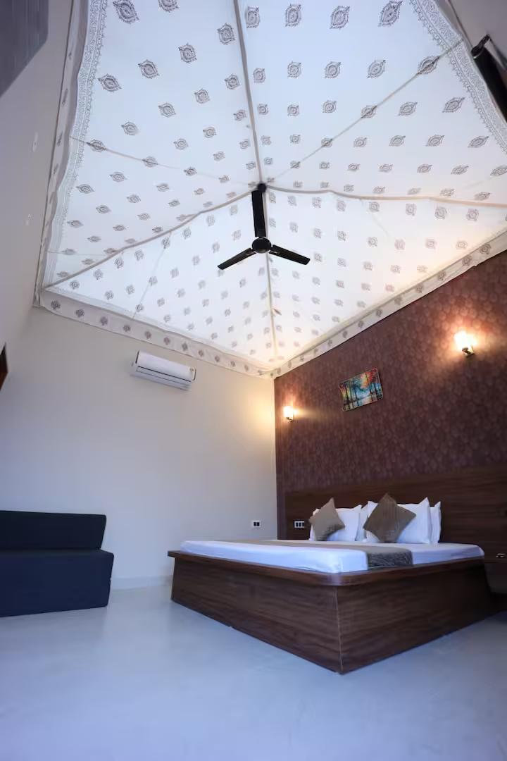 The Costa Indigo Retreat - Jaipur x Solis Nature