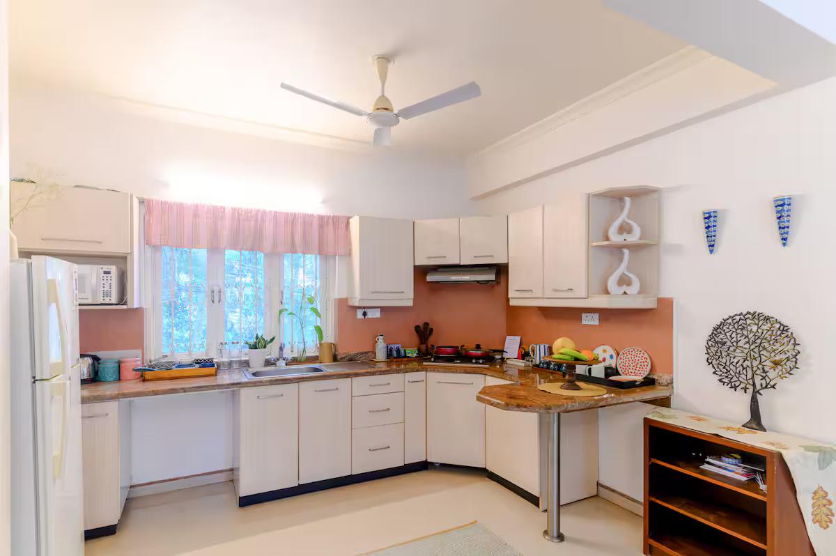 2bhk w/ pool + Kitchen | 8 mins from beach x Solis Nature