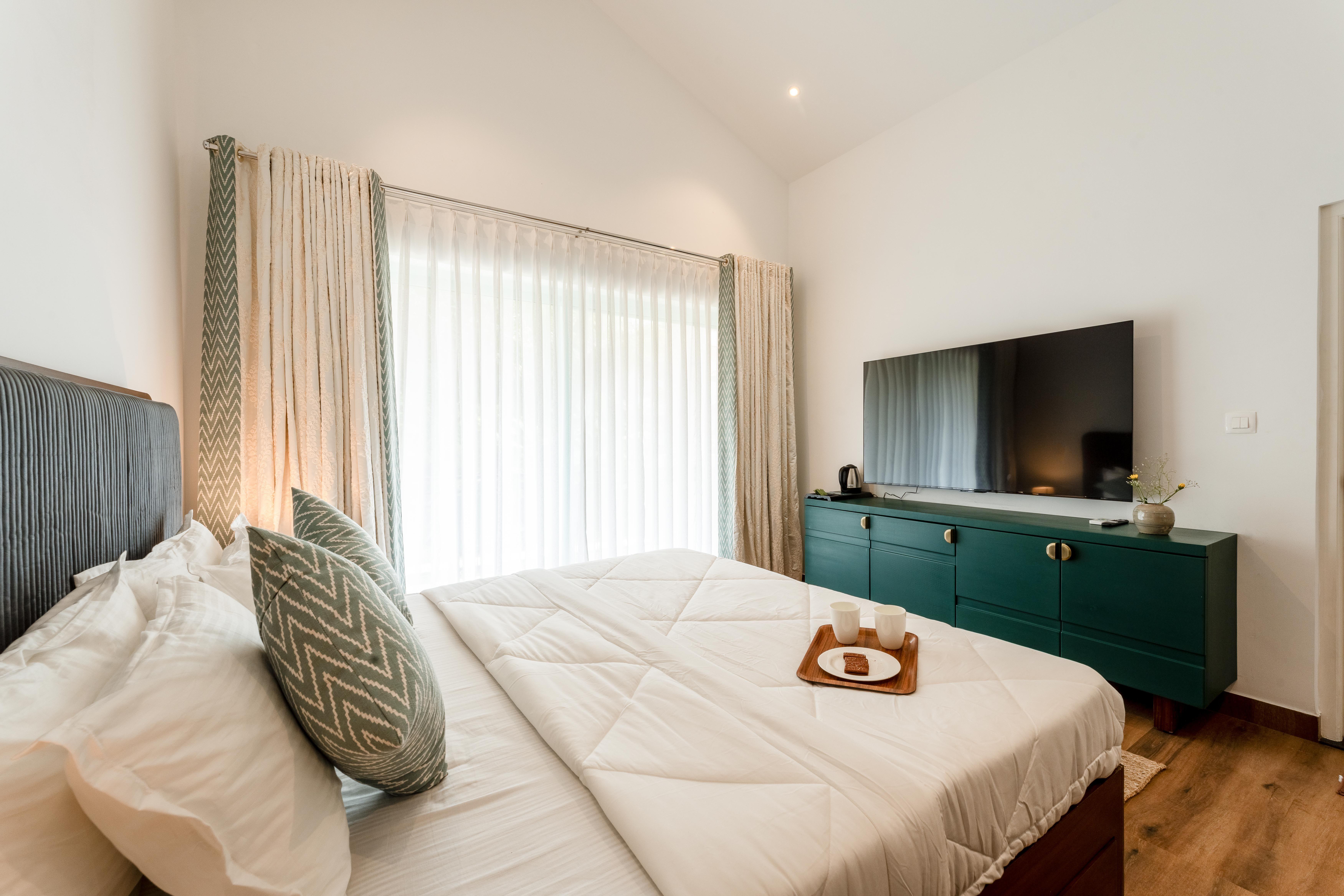 3BHK Villa Private Pool Assagaon x Solis Nature