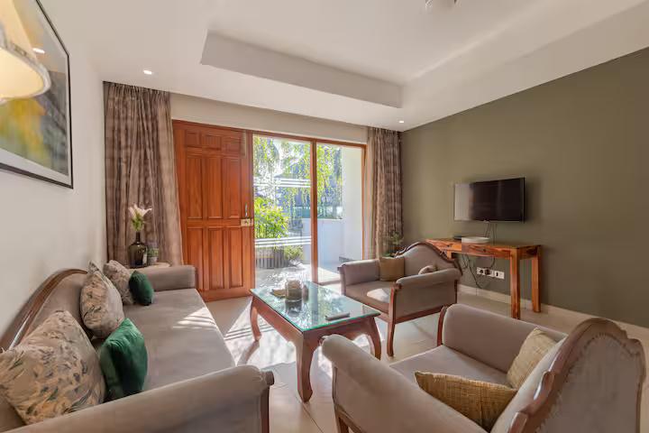 Ashville Villa D 3BHK x Solis Nature