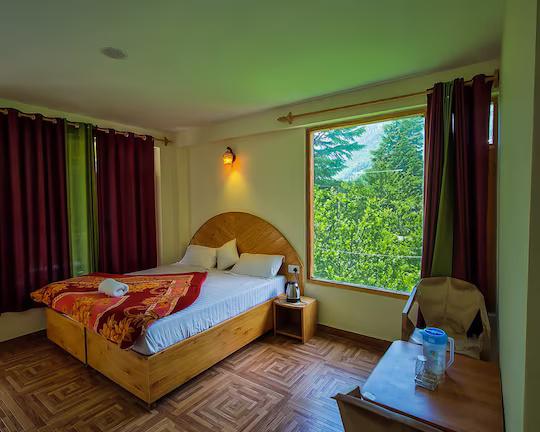 Uncle Nomad x Solis Nature