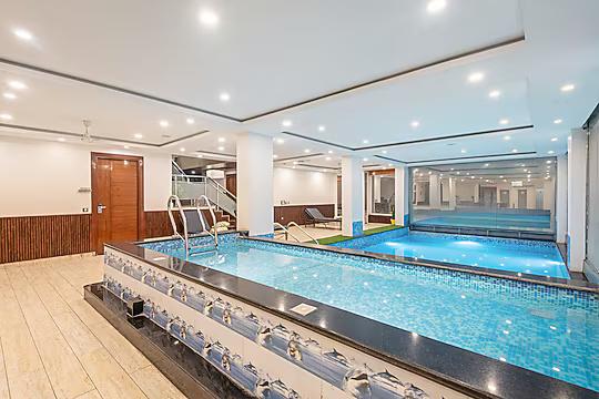 DLS Hotels on the Ganges x Solis Nature