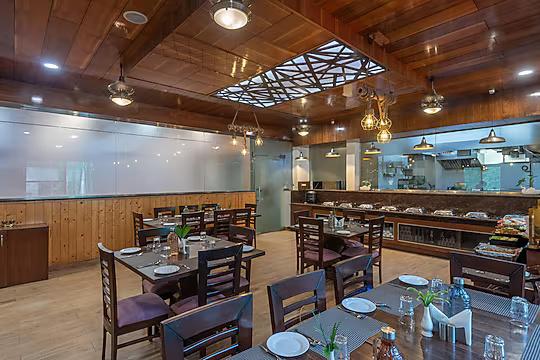 DLS Hotels on the Ganges x Solis Nature