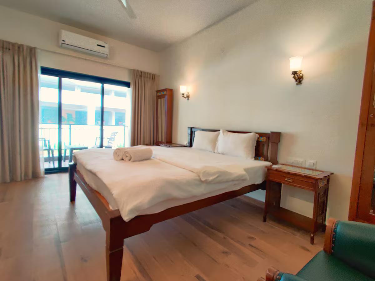 Anantam - B302 x Solis Nature