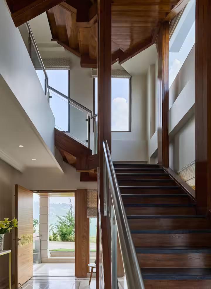 Auramah Valley Shimla 3bhk x Solis Nature