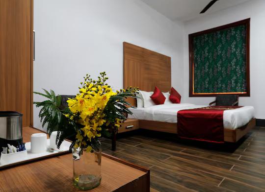 Shivani Foods And Resort, Ranikhet x Solis Nature