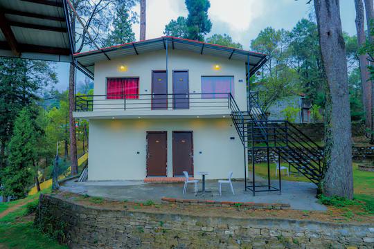The Mountain Paradise Resort, Almora x Solis Nature