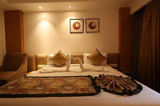 The Latitude luxury , Haridwar x Solis Nature