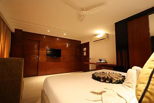 The Latitude luxury , Haridwar x Solis Nature