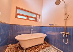 Mowbray House Resort Ooty by VOYE HOMES x Solis Nature